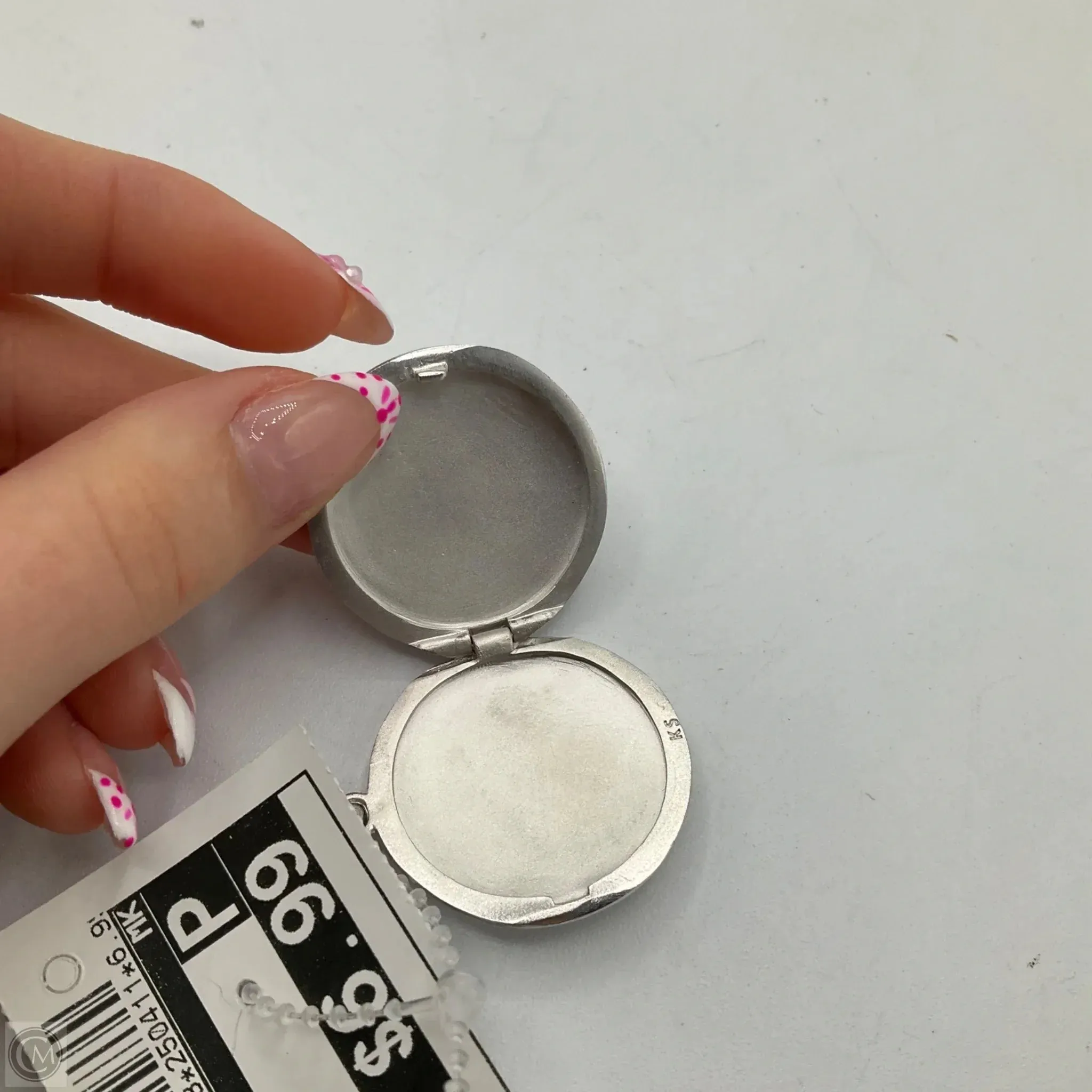 Accessory Tag By Kendra Scott