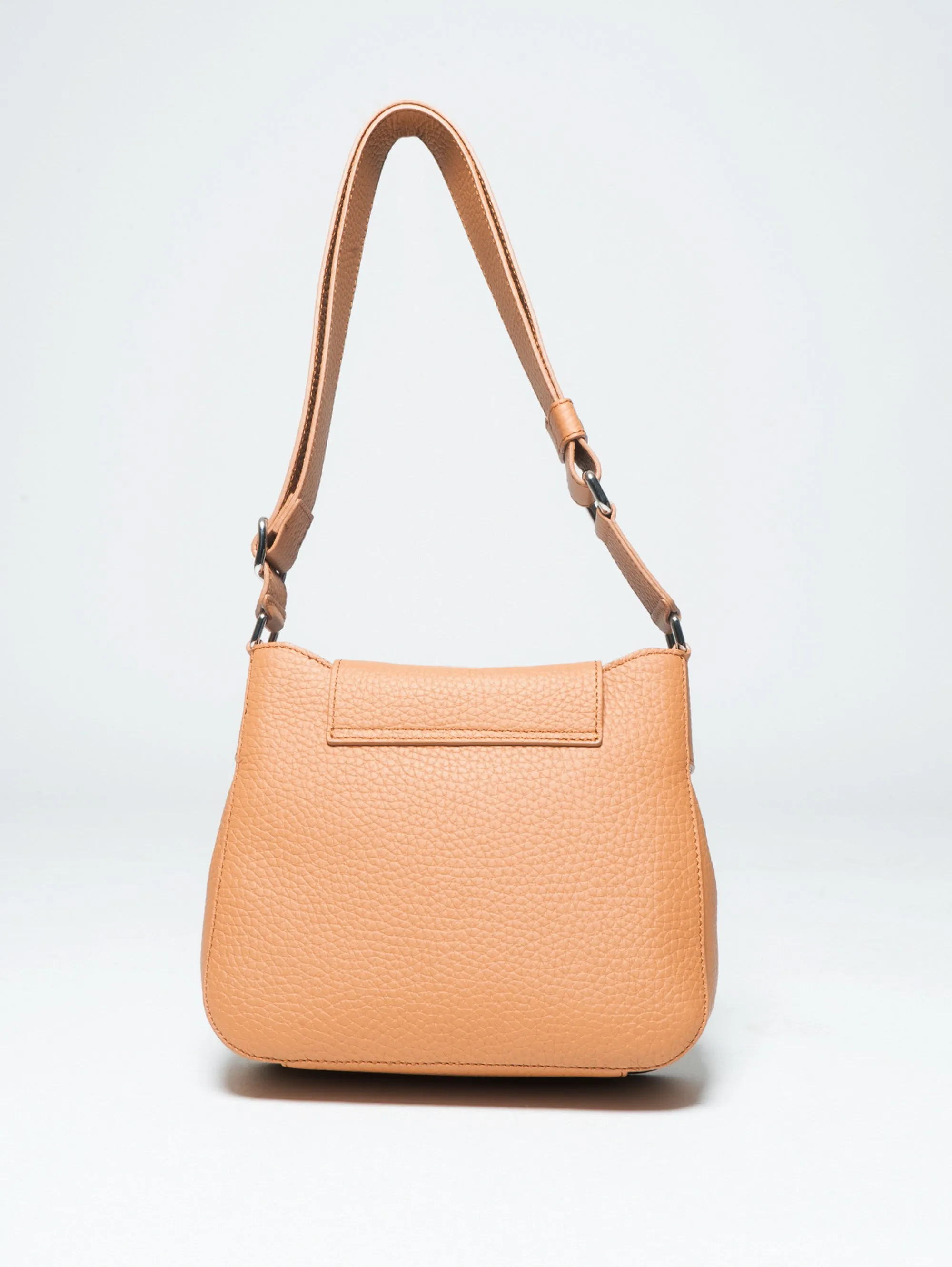 Dama Shoulder Bag in Almond Hammered Leather