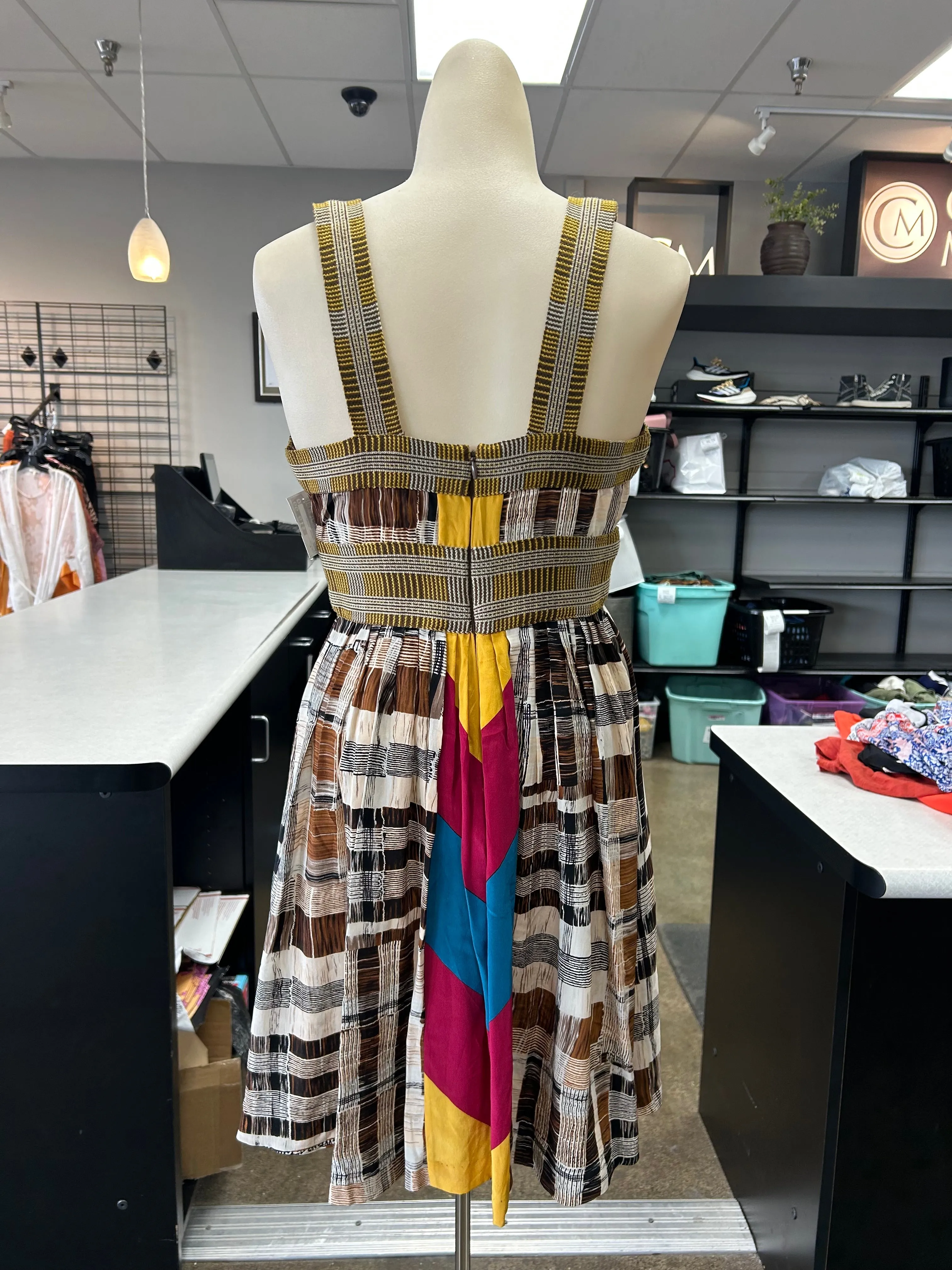 Dress Casual Short By Tracy Reese In Brown, Size:4