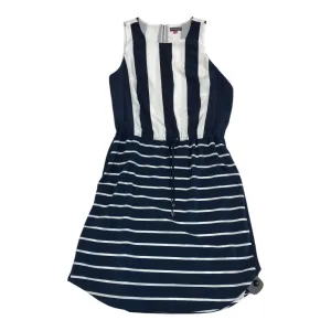 Dress Casual Short By Vince Camuto In Striped Pattern, Size:12