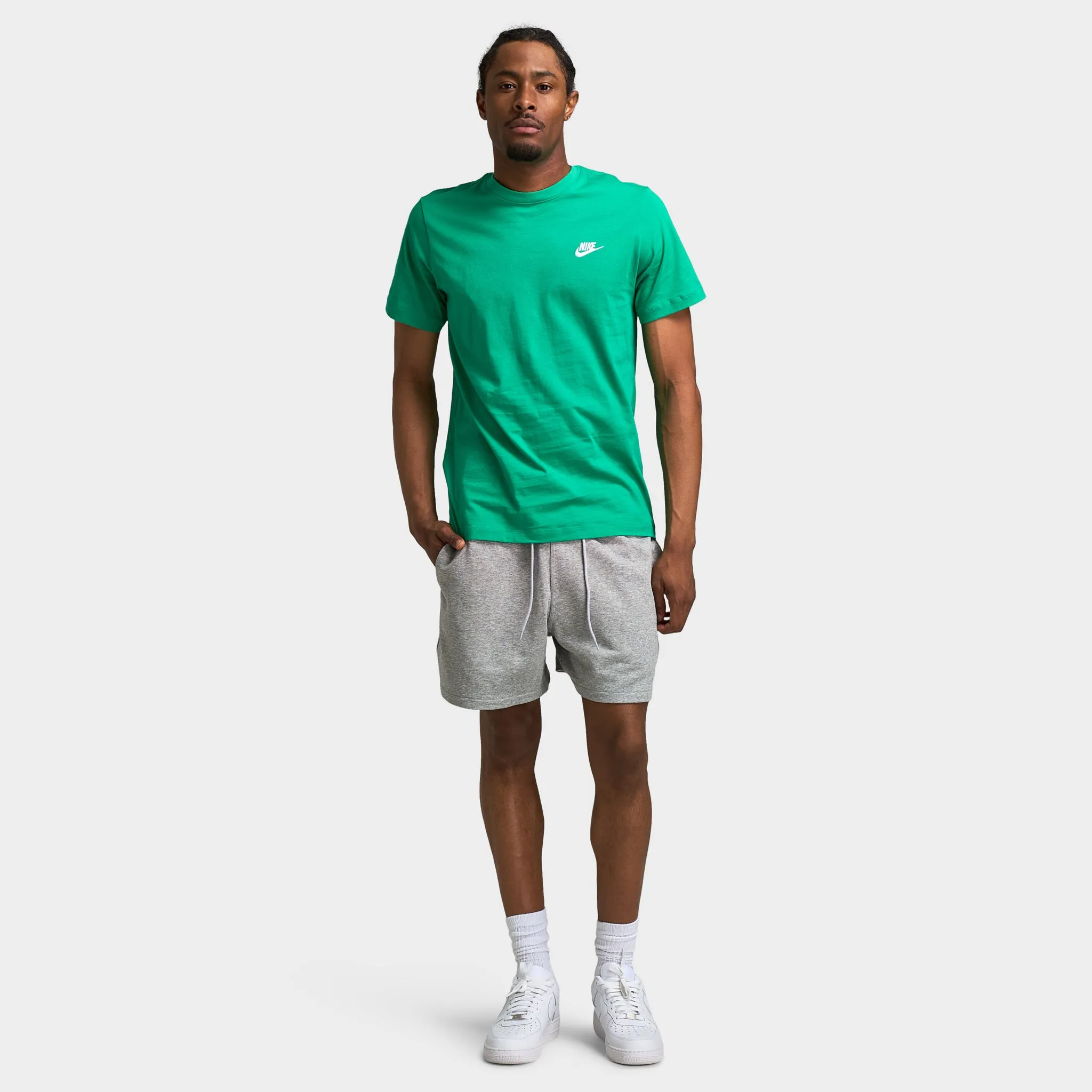 Nike Sportswear Club T-Shirt / Stadium Green
