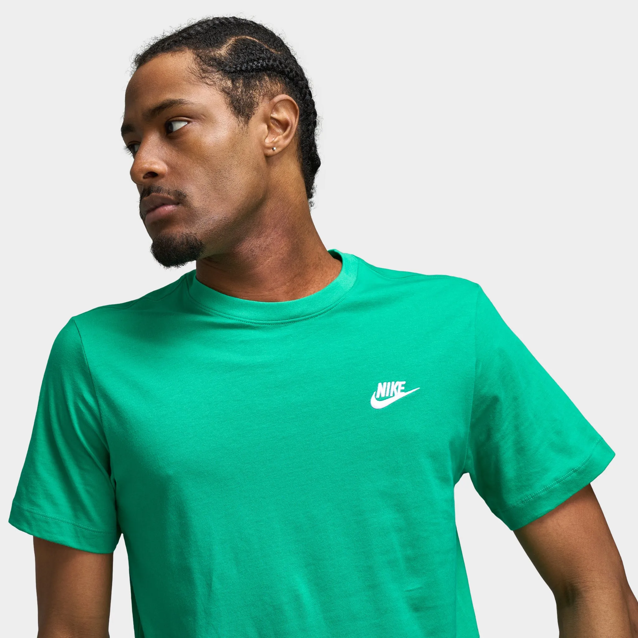 Nike Sportswear Club T-Shirt / Stadium Green