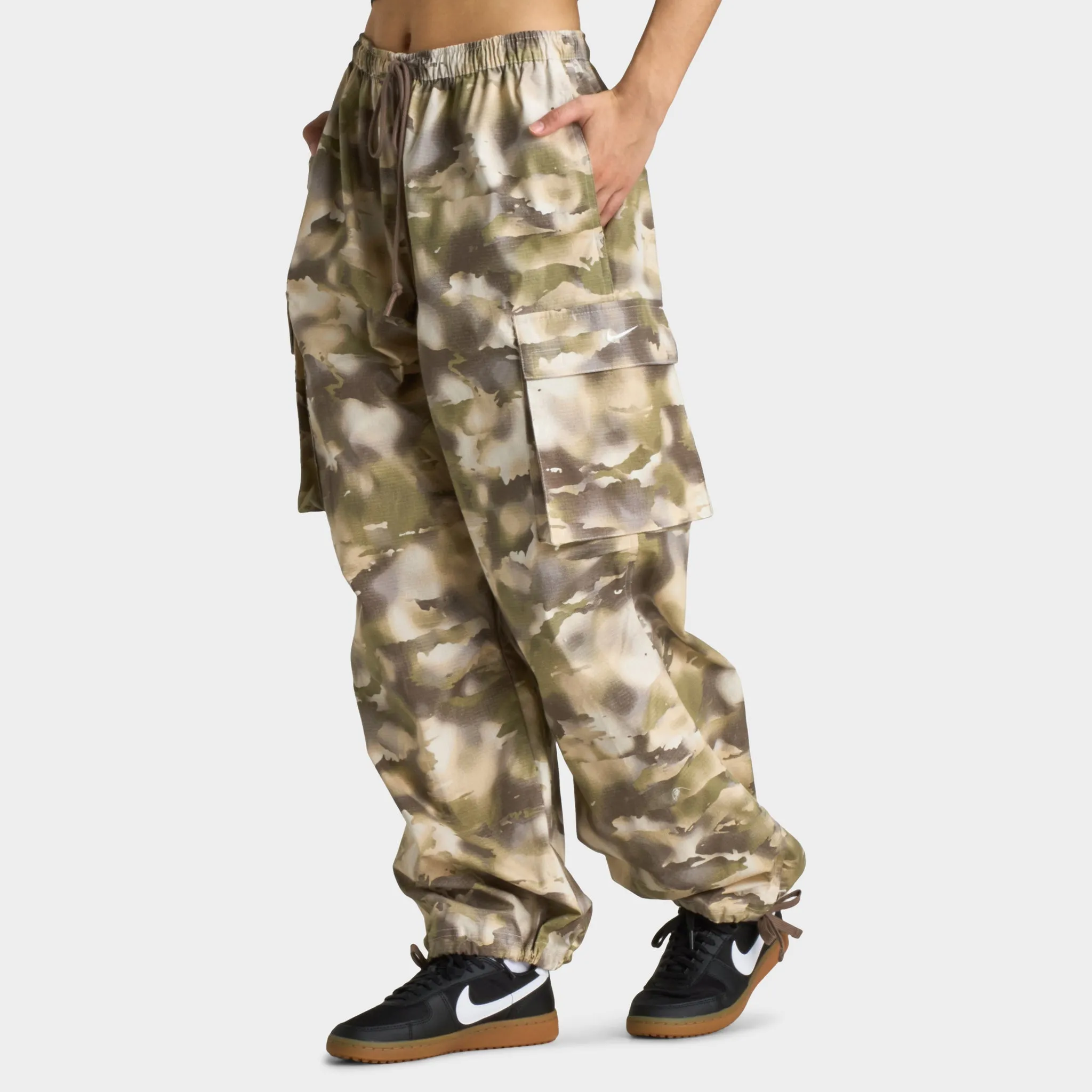 Nike Sportswear Women's Camo Cargo Pants Light Orewood Brown / Sail