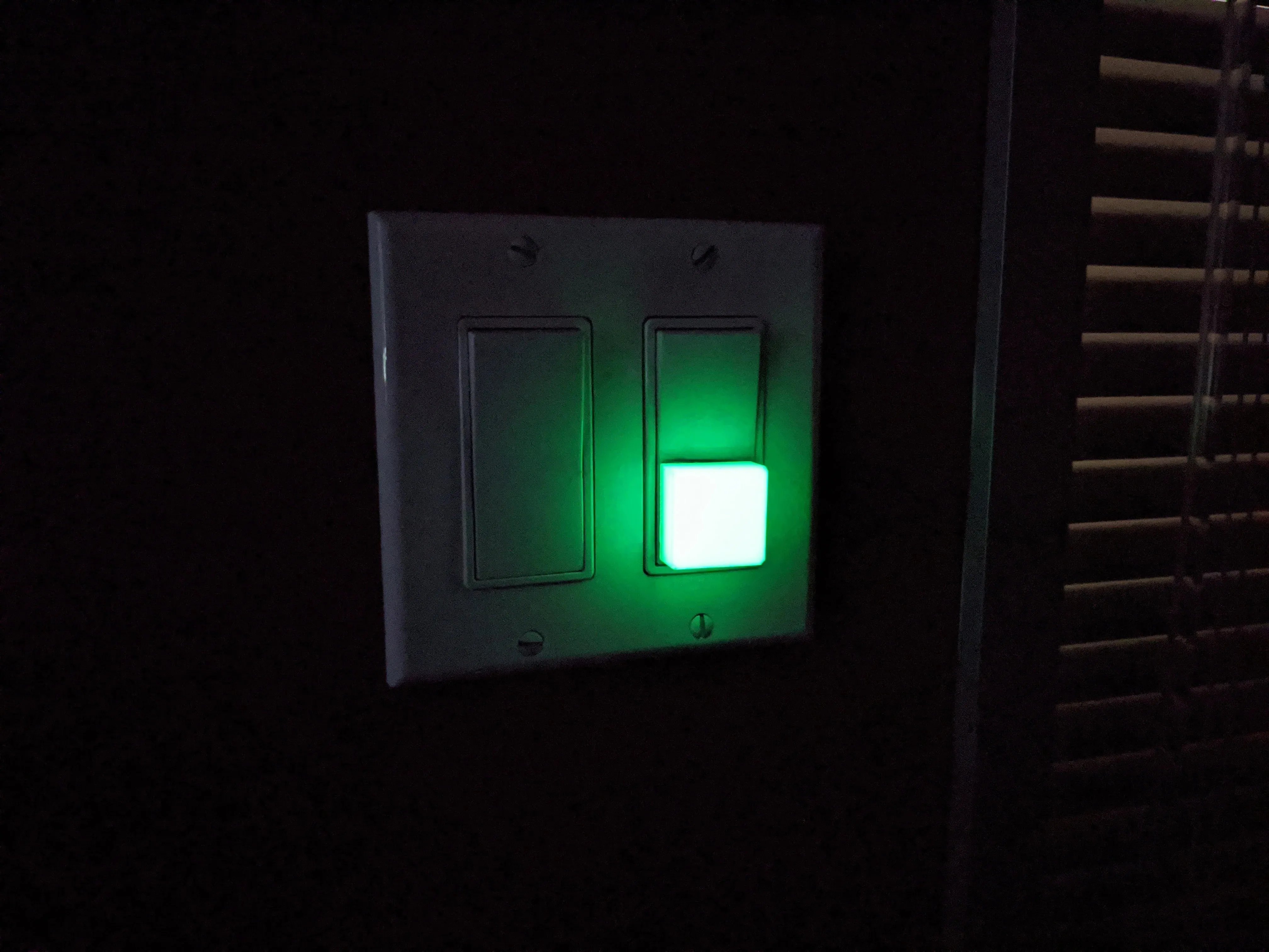 UGM - Square 1X 1 Tough Patch - Universal Glow Marker